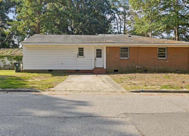 Property at 308 Forrest Rd W, Wilson, NC 27893, 3 beds, 2.5 baths