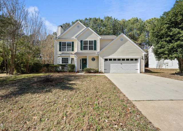 Property at 418 Bergen Ave, Apex, NC 27502, 3 beds, 2.5 baths