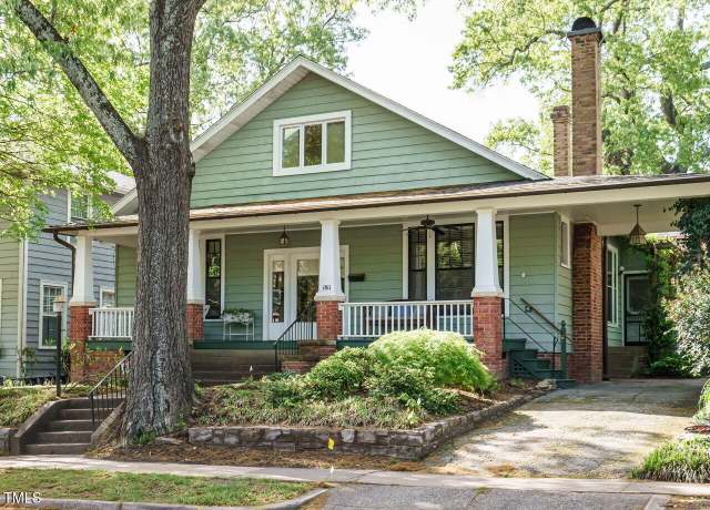 Property at 1811 Park Dr, Raleigh, NC 27605, 2 beds, 2.5 baths