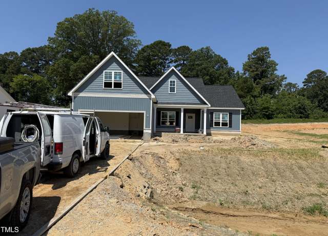 Property at 183 Tee Dr, Selma, NC 27576, 3 beds, 2 baths