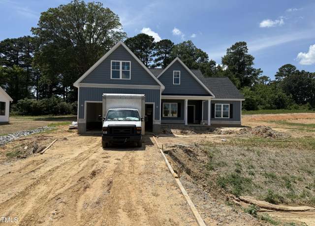 Property at 183 Tee Dr, Selma, NC 27576, 3 beds, 2 baths