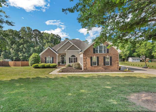 Property at 95 Live Oak Dr, Louisburg, NC 27549, 4 beds, 2.5 baths