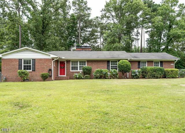 Property at 2017 Sutphin Dr, Sanford, NC 27330, 3 beds, 2.5 baths