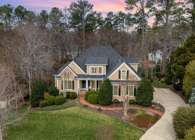 Property at 111 San Juan Dr, Chapel Hill, NC 27514, 5 beds, 6 baths