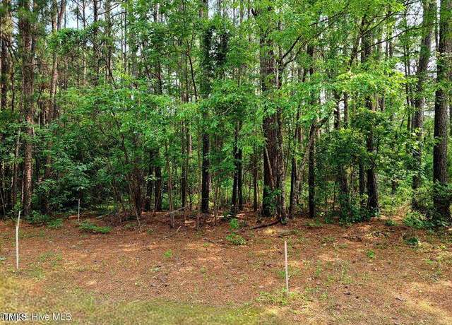 Property at 1 Myrtle Rd, Roseboro, NC 28382