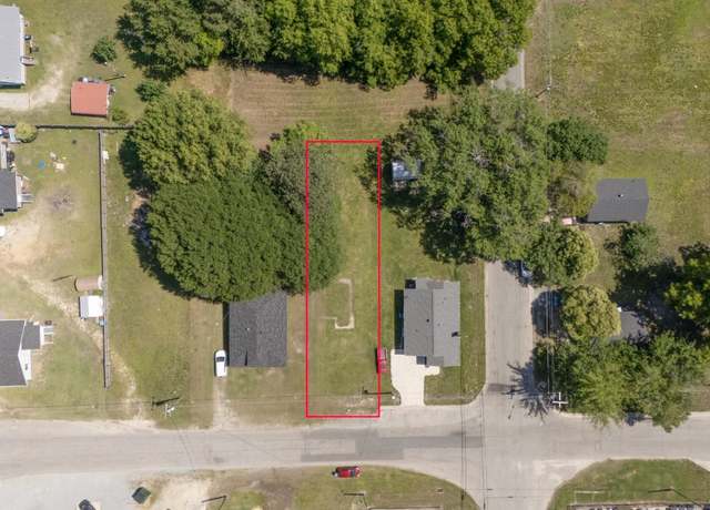 Property at 309 E Harnett St, Dunn, NC 28334