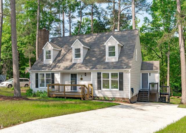 Property at 3 Haggis Ct, Durham, NC 27705, 3 beds, 2.5 baths