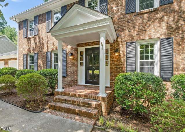 Property at 128 Castlewood Dr, Cary, NC 27511, 4 beds, 2.5 baths