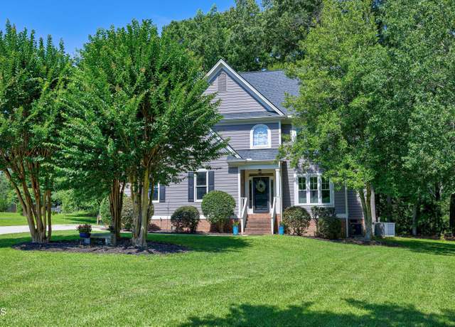 Property at 4737 Shady Greens Dr, Fuquay Varina, NC 27526, 4 beds, 2.5 baths