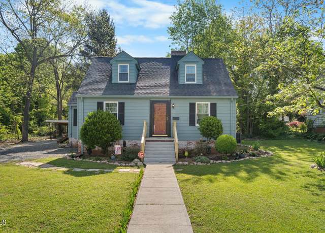 Property at 417 S Fourth St, Mebane, NC 27302, 3 beds, 2 baths