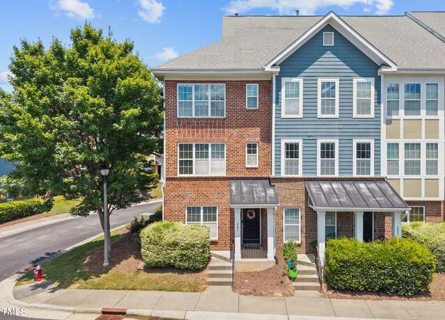 Property at 2001 Summerhouse Rd, Cary, NC 27519, 3 beds, 3.5 baths