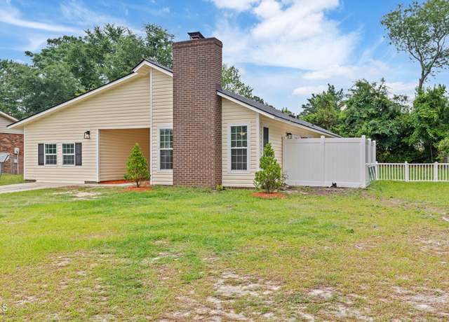 Property at 2169 Quailridge Dr, Fayetteville, NC 28304, 4 beds, 2 baths