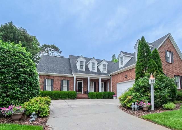 Property at 119 Georgetowne Dr, Elon, NC 27244, 4 beds, 2.5 baths