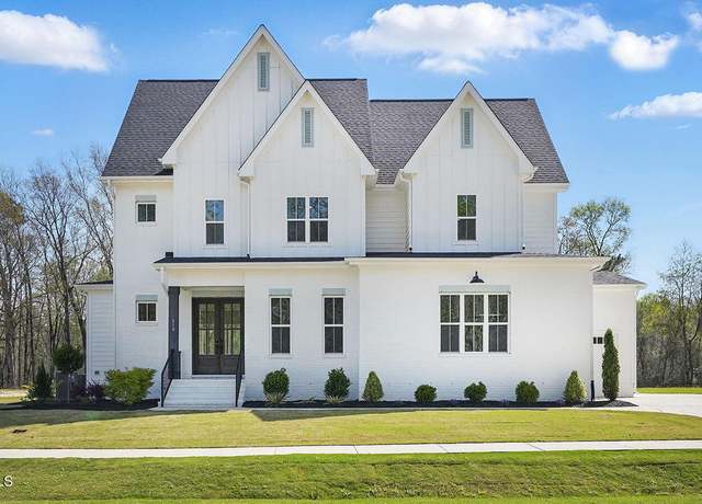 Property at 216 Meadow Walk Dr, Fuquay Varina, NC 27526, 4 beds, 5 baths