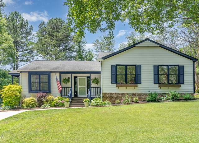 Property at 5617 Groomsbridge Ct, Raleigh, NC 27612, 3 beds, 2 baths