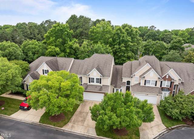 Property at 103 Lake Tillery Dr, Cary, NC 27519, 3 beds, 2.5 baths
