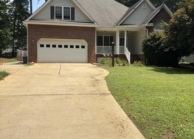 Property at 119 Comanche Dr, Louisburg, NC 27549, 3 beds, 2 baths