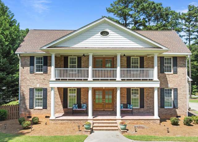 Property at 55 Fleming Forest Dr, Youngsville, NC 27596, 3 beds, 3.5 baths