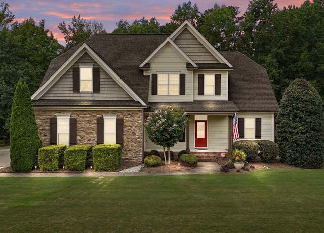 Property at 600 Far Post Dr, Fuquay Varina, NC 27526, 4 beds, 3.5 baths