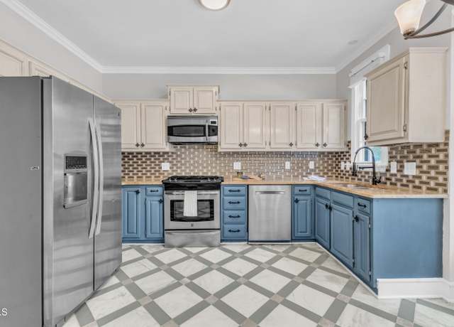 Property at 906 Albany Ct, Raleigh, NC 27615, 3 beds, 2.5 baths