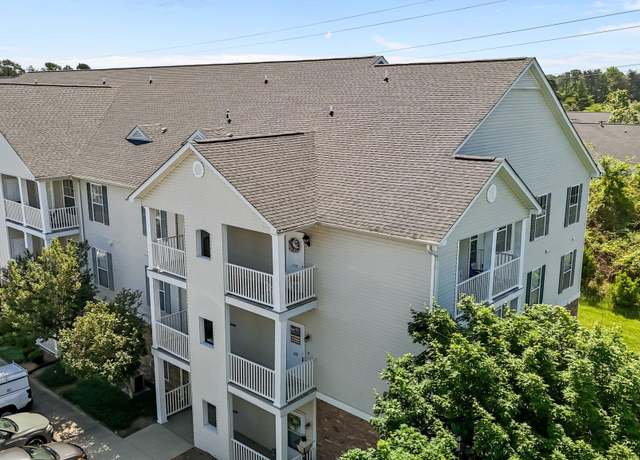Property at 3015 Winston Dr #117, Burlington, NC 27215, 3 beds, 2 baths