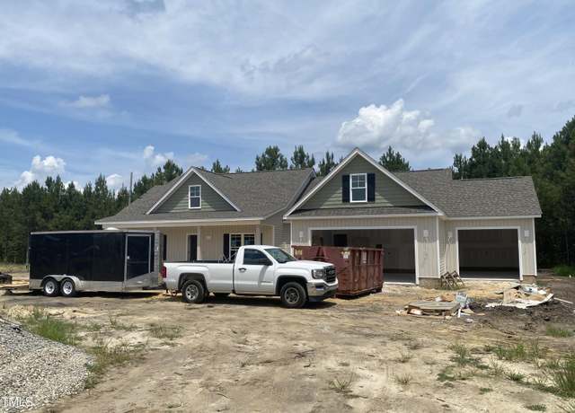 Property at 109 Rae Dr, Pikeville, NC 27863, 3 beds, 2 baths