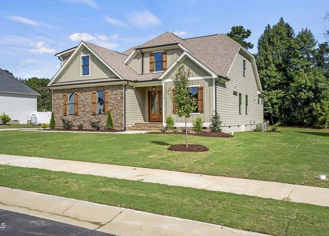 Property at 112 Lambert Ln, Fuquay Varina, NC 27526, 4 beds, 3 baths