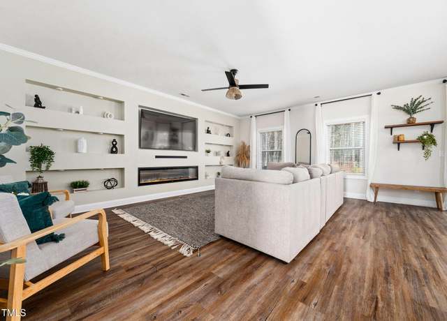 Property at 325 Azalea Gaze Dr, Youngsville, NC 27596, 5 beds, 2.5 baths