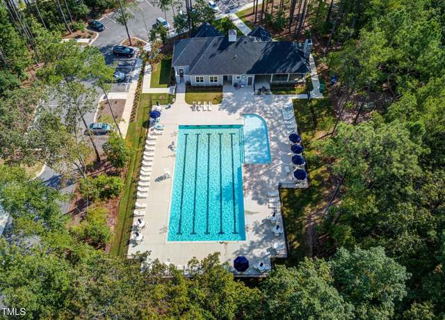 Property at 1471 Carlton Links Dr, Fuquay Varina, NC 27526, 5 beds, 3 baths