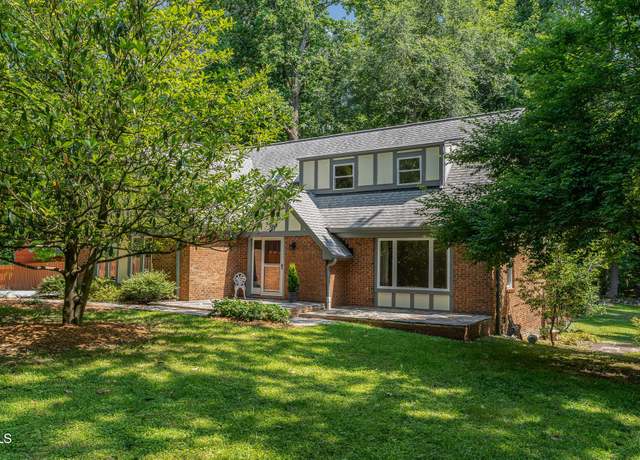 Property at 106 Wolfs Trl, Chapel Hill, NC 27516, 4 beds, 3 baths