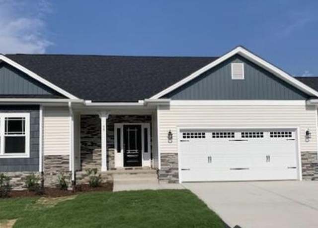 Property at 107 Manchester Ct, La Grange, NC 28551, 4 beds, 3 baths