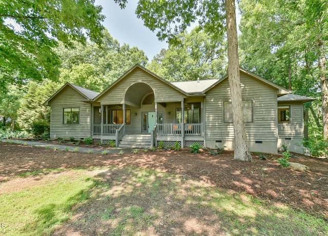 Property at 8821 Oconee Ct, Chapel Hill, NC 27516, 5 beds, 3 baths
