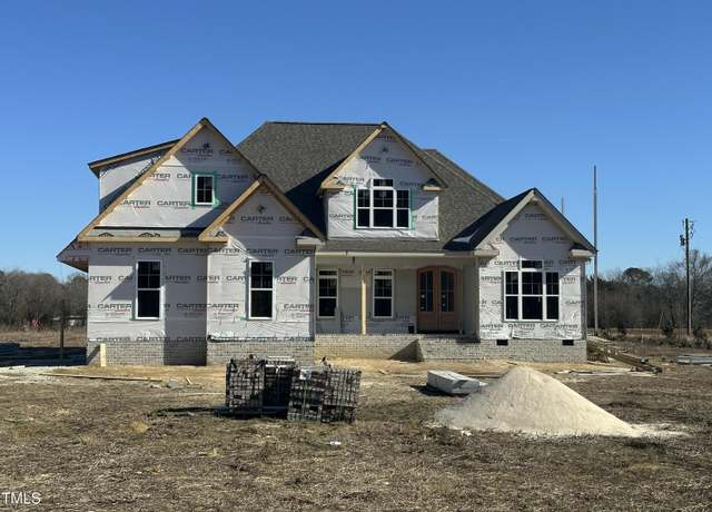 Property at 11204 Old Beulah Rd, Kenly, NC 27542, 4 beds, 4.5 baths