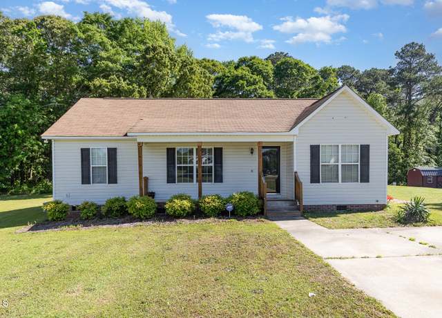 Property at 116 Meade Dr, Four Oaks, NC 27524, 3 beds, 2 baths