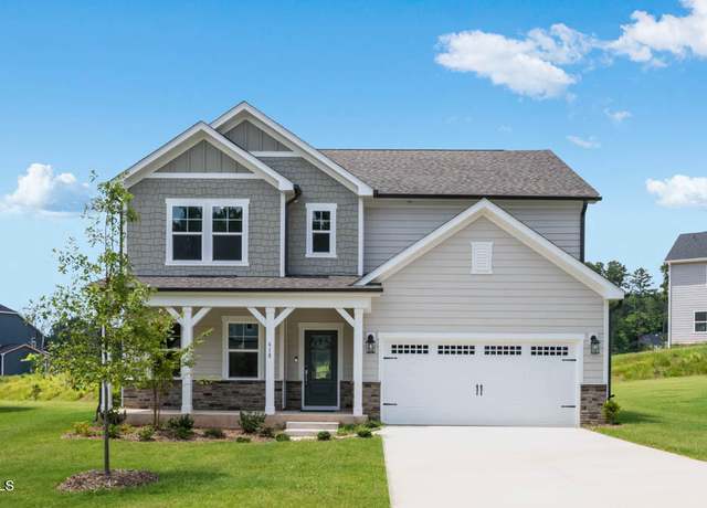 Property at 618 Contento Ct, Sanford, NC 27330, 4 beds, 2.5 baths