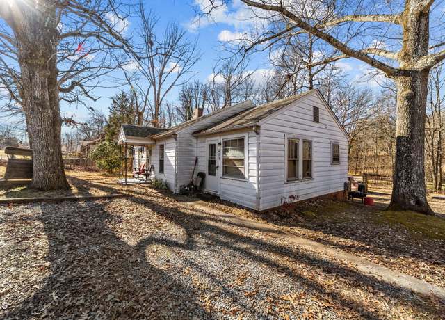 Property at 2403 N Centennial St, High Point, NC 27265, 2 beds, 1 bath