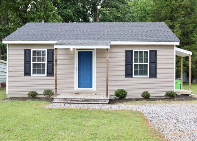 Property at 102 E Nash St, Elm City, NC 27822, 2 beds, 1 bath