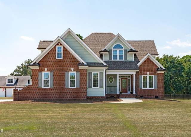 Property at 6625 Maggiewood Ln, Fuquay Varina, NC 27526, 3 beds, 3.5 baths