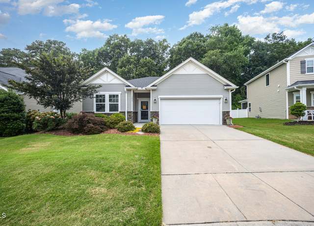 Property at 3037 Willow Ranch Dr, Fuquay Varina, NC 27526, 3 beds, 2 baths