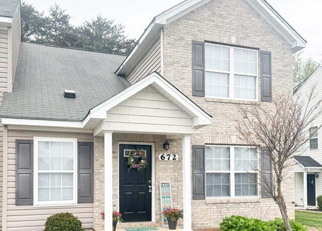 Property at 672 Cairn Cir, Burlington, NC 27217, 4 beds, 2.5 baths