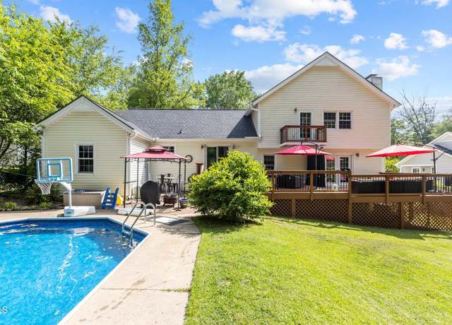 Property at 2113 Port Royal Rd, Raleigh, NC 27609, 6 beds, 3.5 baths