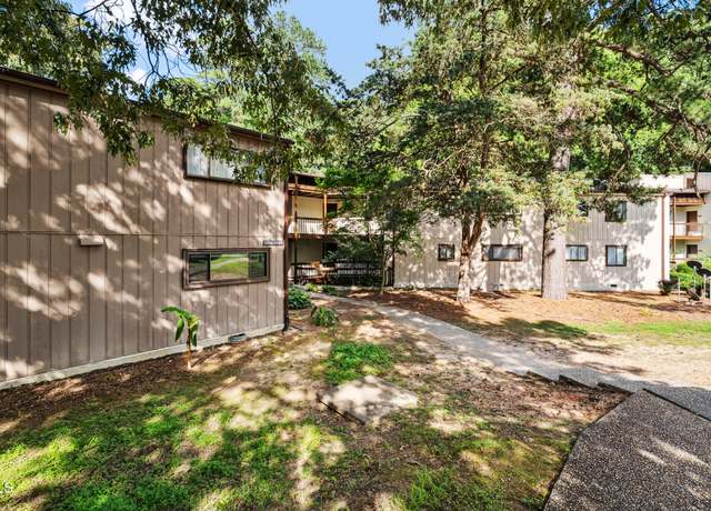 Property at 5082 Flint Ridge Pl, Raleigh, NC 27609, 2 beds, 1.5 baths
