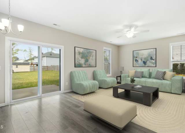 Property at 36 Slate Ln, Rocky Point, NC 28457, 3 beds, 2.5 baths