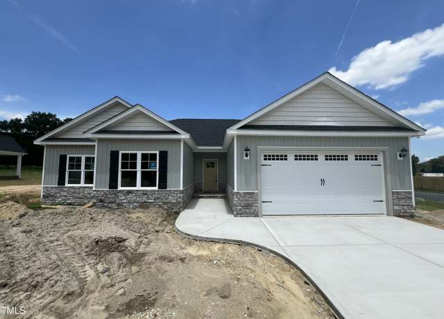 Property at 215 Creeks Edge Dr, Pikeville, NC 27863, 3 beds, 2 baths