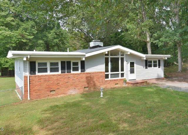 Property at 5617 Laurel Crest Dr, Durham, NC 27712, 3 beds, 1.5 baths
