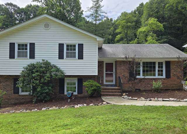 Property at 505 Forest Rd, Oxford, NC 27565, 4 beds, 2.5 baths