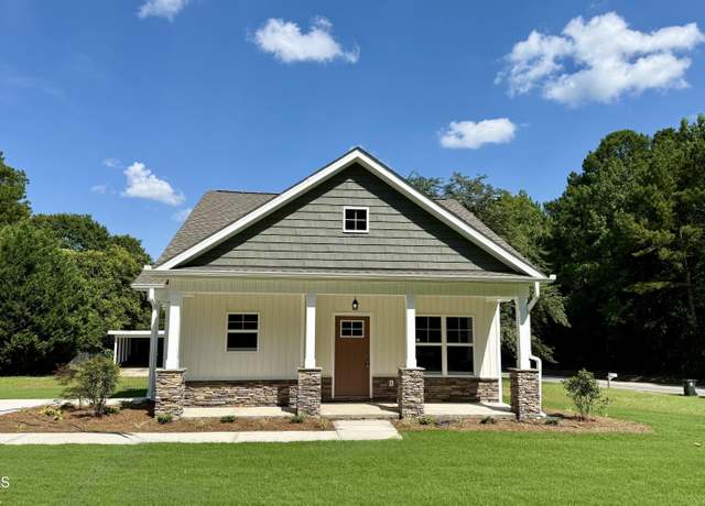 Property at 172 W Old Rd, Lillington, NC 27546, 3 beds, 2 baths