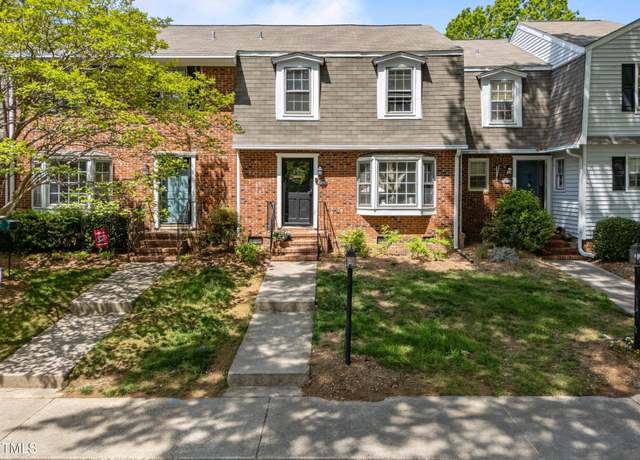 Property at 1020 Randolph Ct, Cary, NC 27511, 3 beds, 2.5 baths