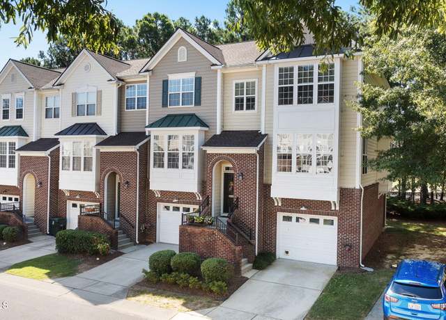 Property at 4513 Pale Moss Dr, Raleigh, NC 27606, 4 beds, 3.5 baths