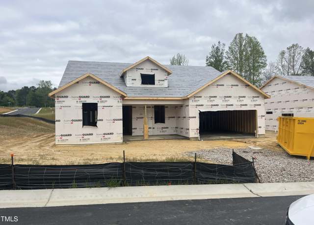 Property at 66 Renshaw Dr, Fuquay Varina, NC 27526, 3 beds, 2.5 baths